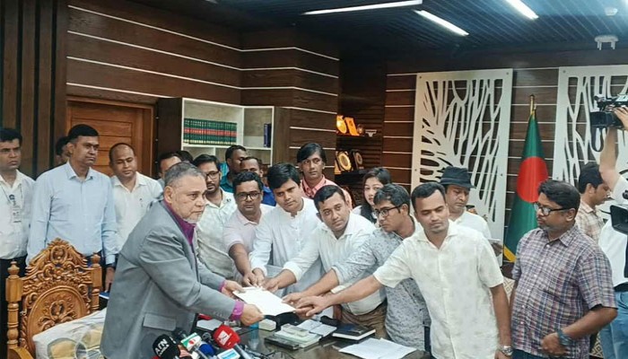 ইসির সংবাদ বর্জনের আল্টিমেটাম গণমাধ্যমকর্মীদের