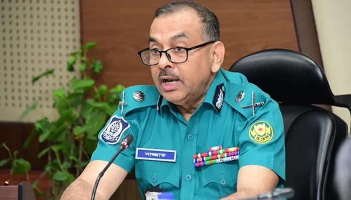 রাজনৈতিক মতাদর্শের ঊর্ধ্বে থেকে নির্বাচনের প্রস্তুতি নিন, সহকর্মীদের ডিএমপি কমিশনার