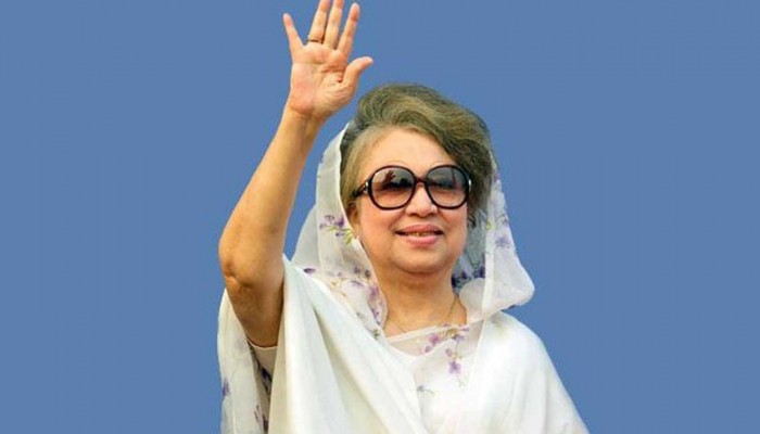 ​গৃহবধূ থেকে যেভাবে রাজনীতিতে উত্থান খালেদা জিয়ার