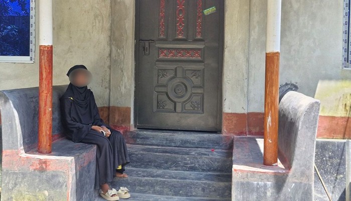 প্রেমিকের কথায় স্বামীকে তালাক, অতঃপর