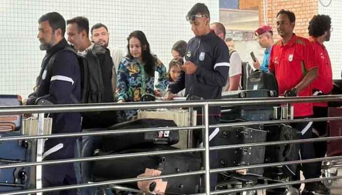 নেপালের এয়ারপোর্টে জামালরা, অবশেষে ফিরছেন দেশে