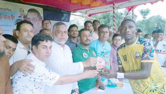 লাখাইয়ে শহীদ প্রেসিডেন্ট জিয়াউর রহমান স্মৃতি ফুটবল টুর্নামেন্টের উদ্বোধন করলেন জি কে গউছ