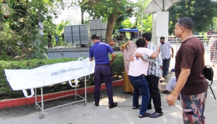 চুয়াডাঙ্গায় বাসচাপায় যুবক নিহত