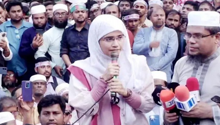 অন্তর্বর্তী সরকার মানুষের বিপক্ষে দাঁড়িয়ে গেছে