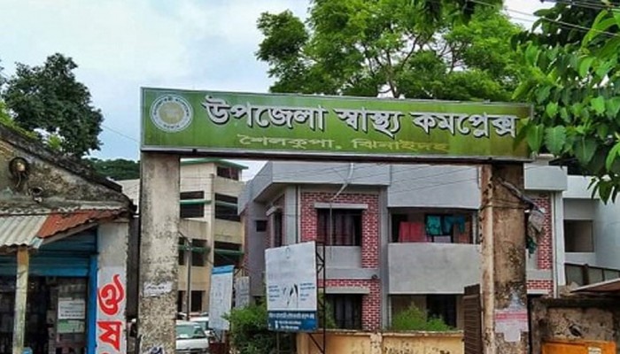 শরীরে আগুন ধরিয়ে স্ত্রীর আত্মহত্যার চেষ্টা, বাঁচাতে গিয়ে স্বামীও দগ্ধ!