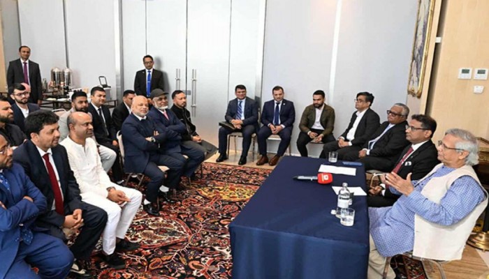 অবৈধ বাংলাদেশিদের ফেরত পাঠানোর পরিকল্পনা করছে ইতালি : প্রধান উপদেষ্টা