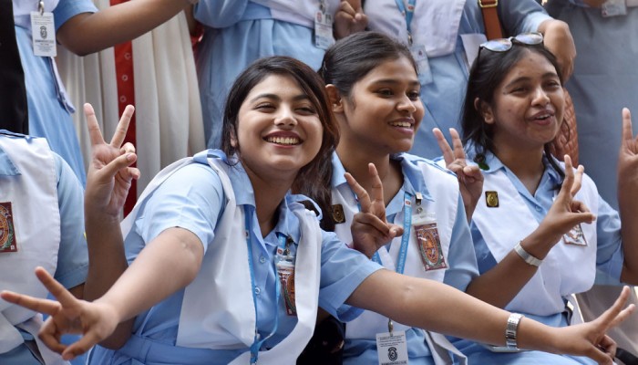 এইচএসসির ফল প্রকাশ, পাসের হার ৫৮.৮৩ শতাংশ