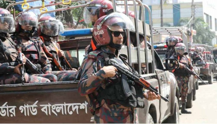 ঢাকা ও আশপাশের জেলায় বিজিবি মোতায়েন