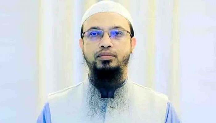 রিকশাচালকদের জন্য নতুন উদ্যোগ শায়খ আহমাদুল্লাহর