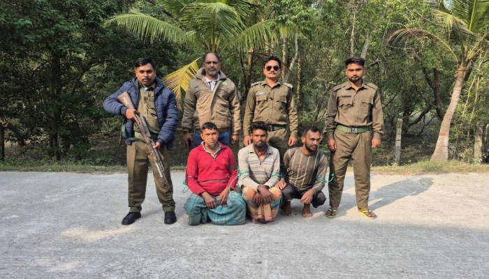 সুন্দরবনের অভয়ারণ্য থেকে ৯ জেলে আটক