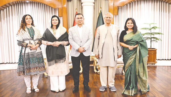 প্রধান উপদেষ্টার সঙ্গে সৌজন্য সাক্ষাৎ তারেক রহমানের