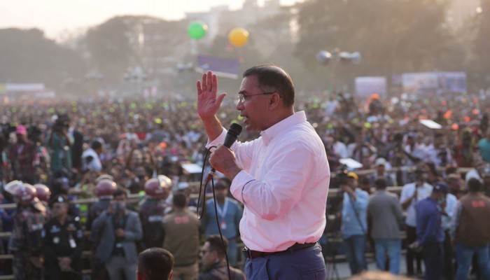 ভোট দিয়ে সঙ্গে সঙ্গে চলে এলে চলবে না, কেন্দ্রে থাকতে হবে